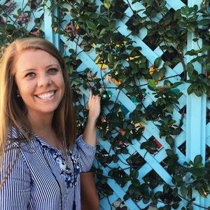 Meet your Posher, Lauren